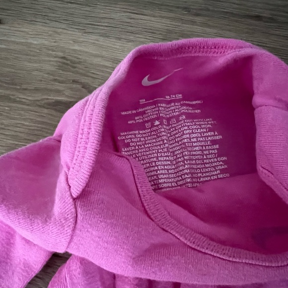 Nike Baby Pink and White Set - Picture 8 of 9